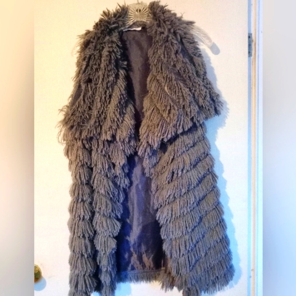 HALO‎ Faux Fur Gray Fabric Long Vest Sz. Medium